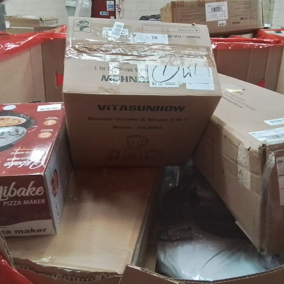 PALLET OF ASSORTED HOUSEHOLD GOODS AND PRODUCTS TO INCLUDE;AIR COOLER,BLENDER,PIZZA MAKER