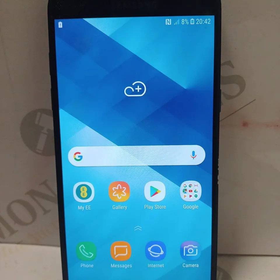 SAMSUNG GALAXY A5 MOBILE PHONE IN BLACK