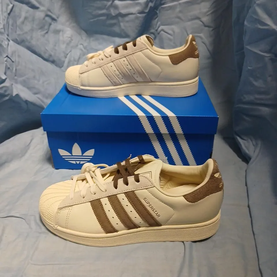 ADIDAS SUPERSTAR II W WOMEN'S SNEAKERS – UK 7 (US 8.5, EU 40 2/3) WHITE WITH BROWN SUEDE STRIPES