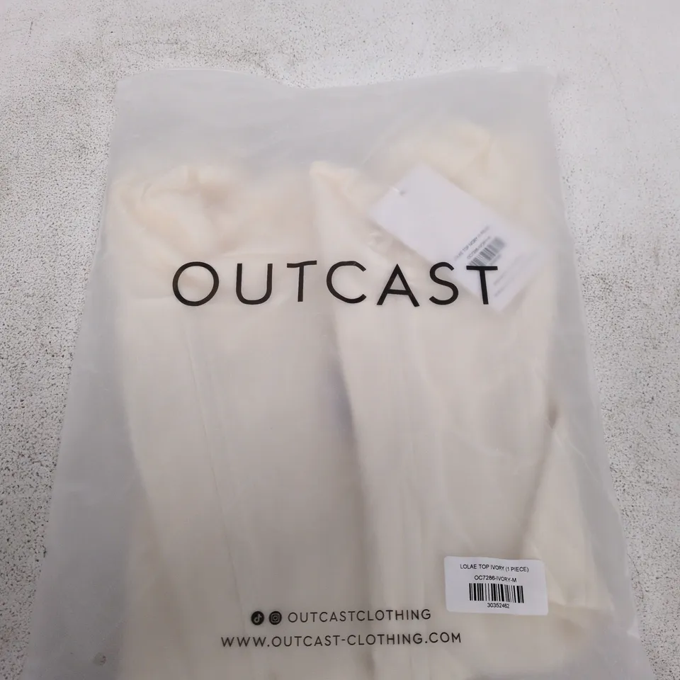 OUTCAST CLOTHING LOLAE TOP IVORY - SIZE M (ONE PIECE)