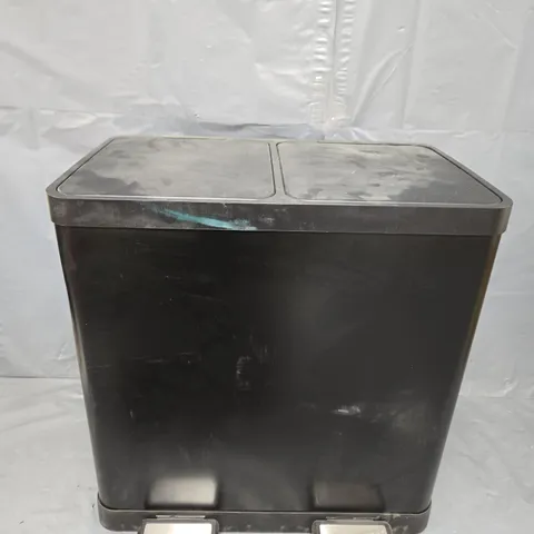 2 PEDAL BIN