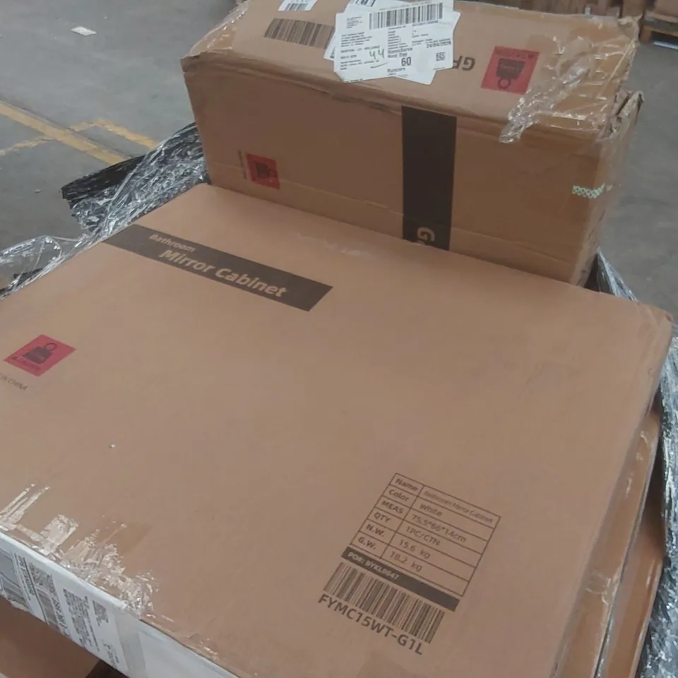 PALLET CONTAINING A VERY LARGE QUANTITY OF ASSORTED FURNITURE ITEMS INCLUDING: SHOE CABINET, LAUNDRY BASKET, MIRROR CABINET ECT