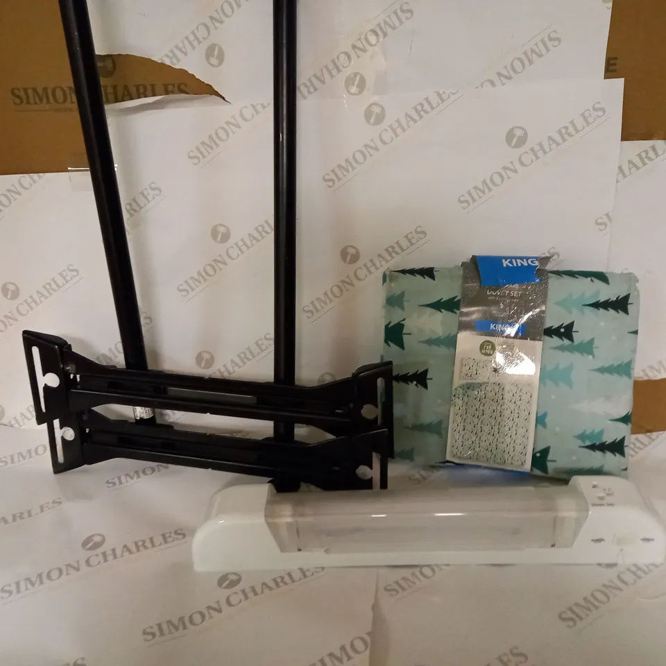 BOX OF APPROX 10 ASSORTED ITEMS INCLUDING TV WALL MOUNT, ASDAHOME KING SIZE DUVET SET AND BATHROOM LIGHT