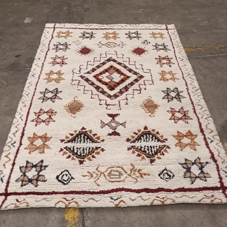 STILLAGE OF QUALITY DESIGNER AREA RUGS APPROXIMATELY 13
