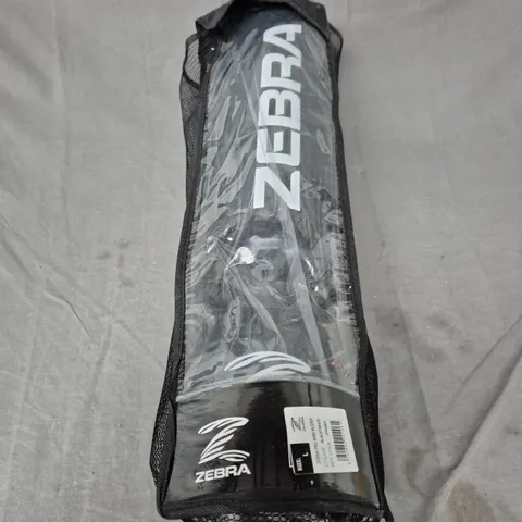 ZEBRA PRO SHIN GUARDS - LARGE