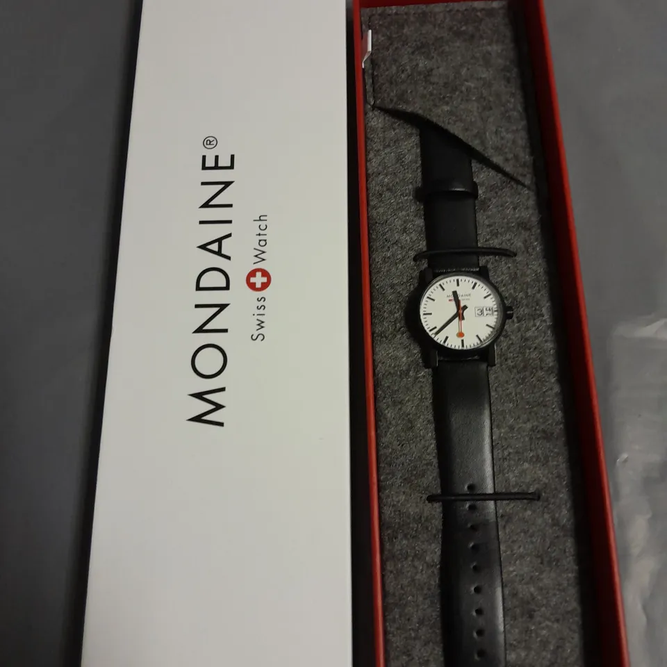 BOXED MONDAINE OFFICIAL SWISS RAILWAY WATCH SBB CFF FFS