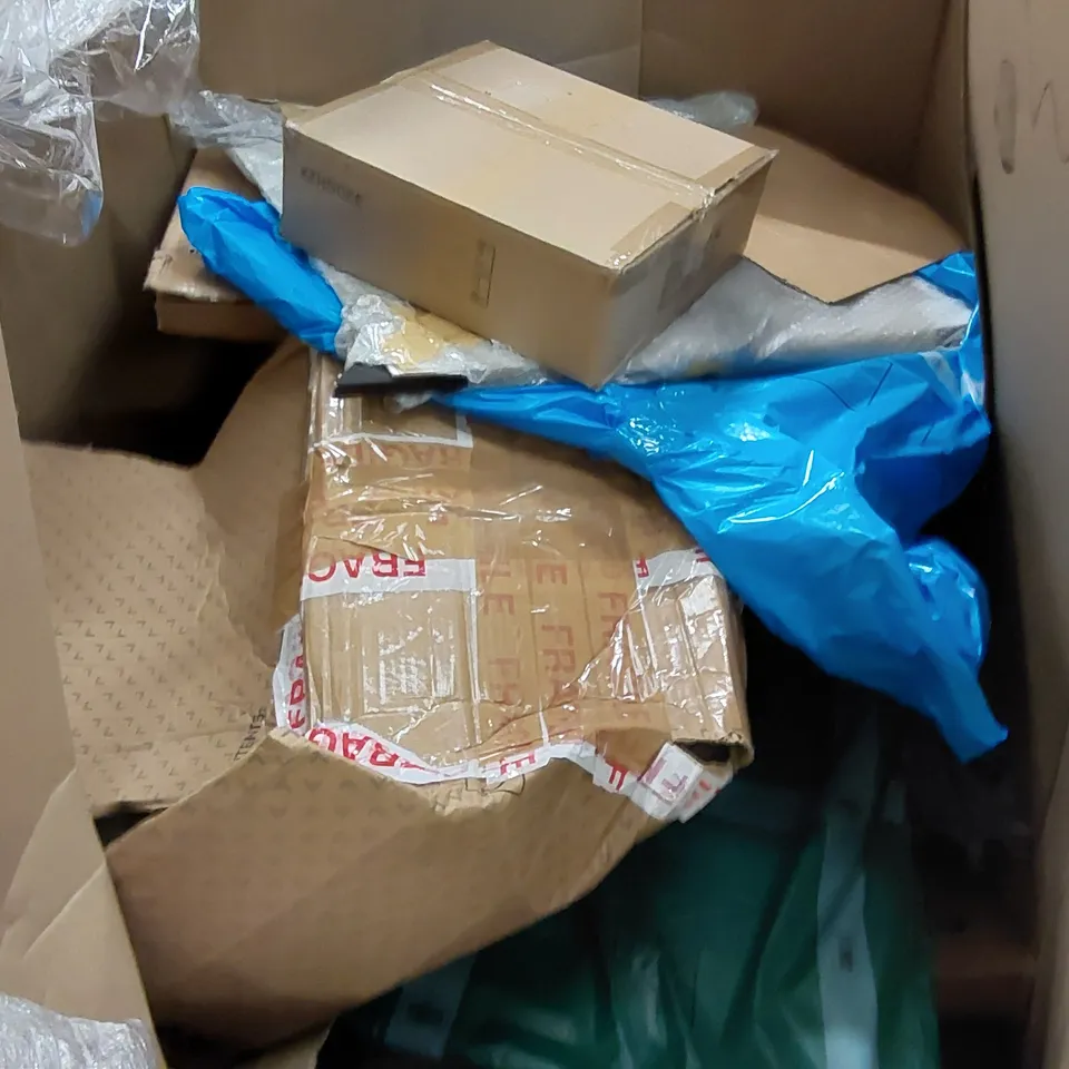 PALLET OF ASSORTED ITEMS INCLUDING: PRAM, DEHUMIDIFIER, RICE COOKER, OUTDOOR HEATER, PET BED