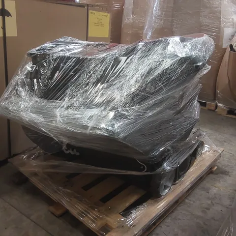 PALLET CONTAINING A LARGE QUANTITY OF ASSORTED WEBB ELECTRIC GARDENING TOOLS