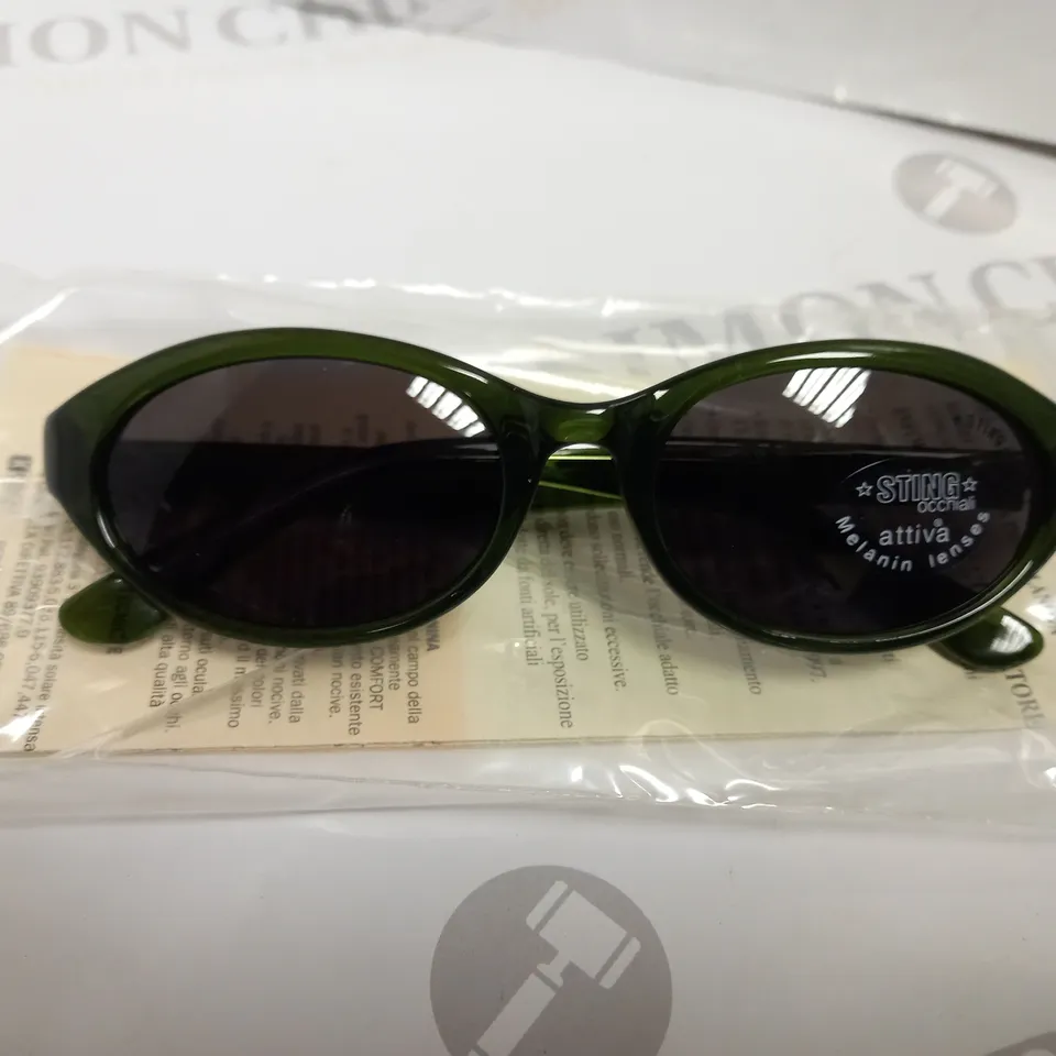 APPROXIMATELY 10 DIERRE STING SUNGLASSES