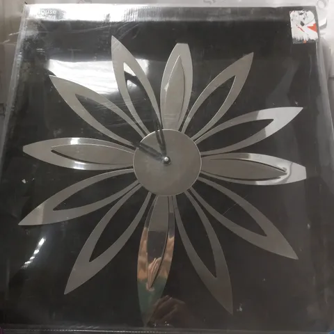 BOXED METAL FLOWER SILVER WALL CLOCK