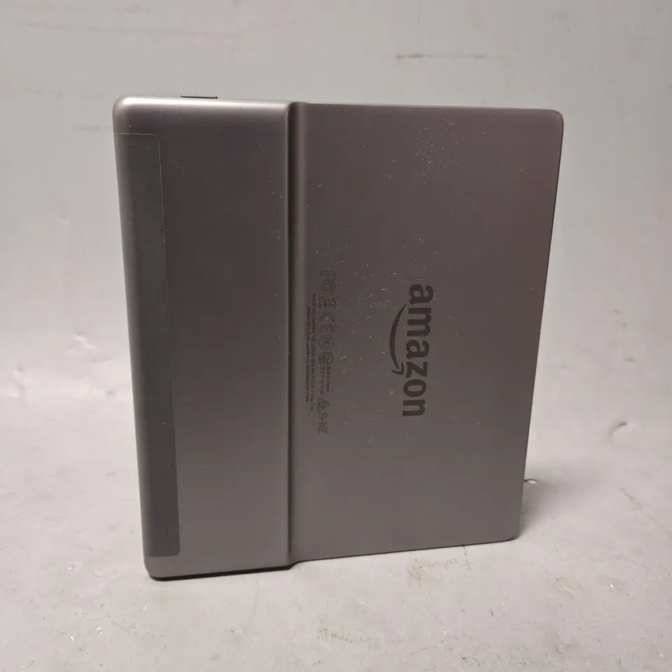 AMAZON KINDLE E-READER
