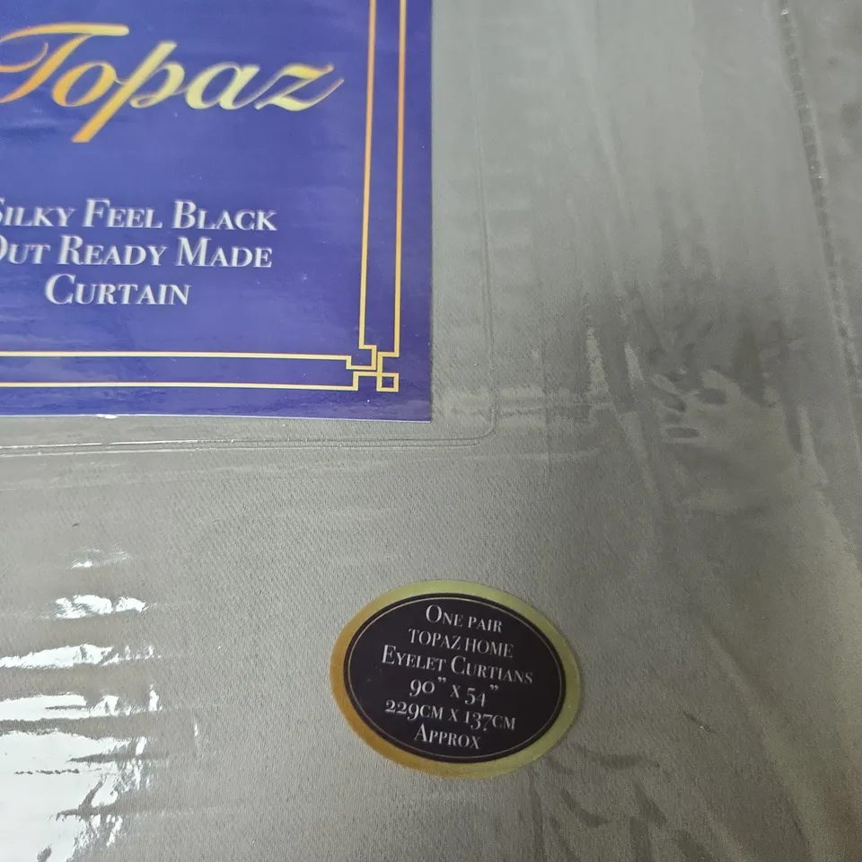 BOX OF APPROXIMATELY 10 X TOPAZ HOME EYELET CURTAINS - 90 X 54 INCHES (229 X 137 CM)