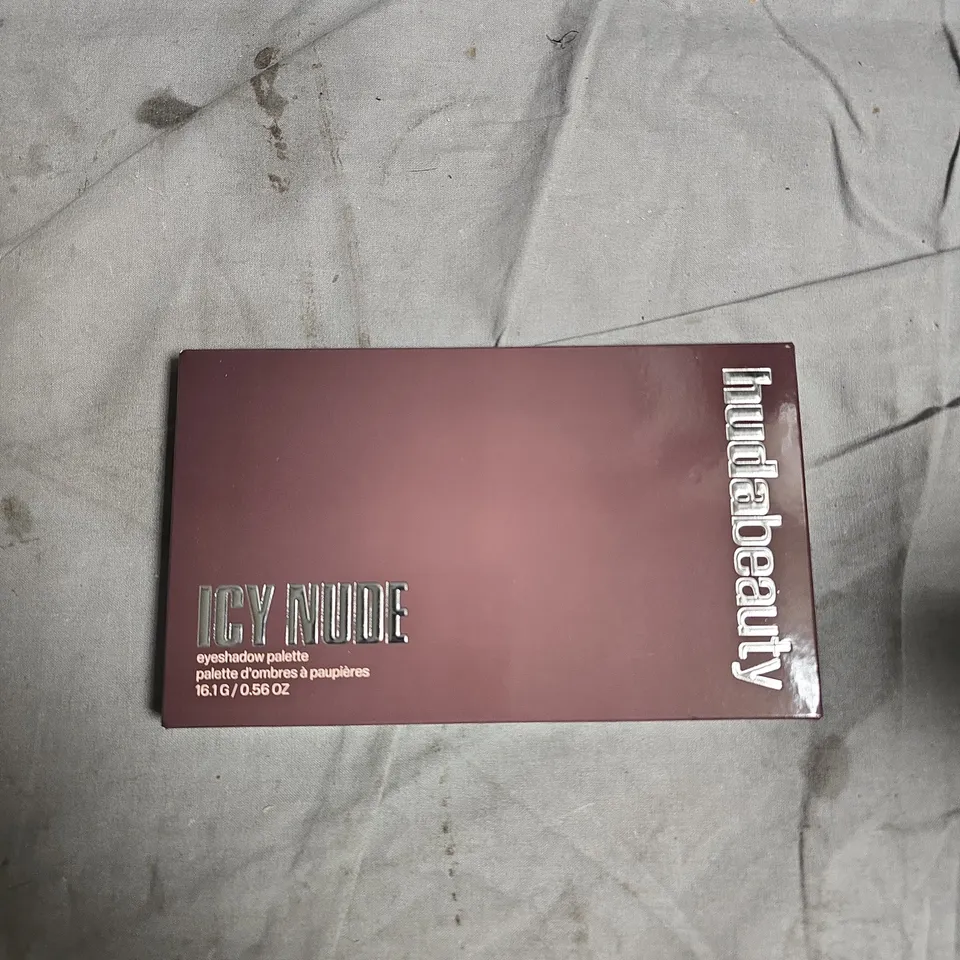 HUDABEAUTY ICY NUDE EYESHADOW PALATTE 