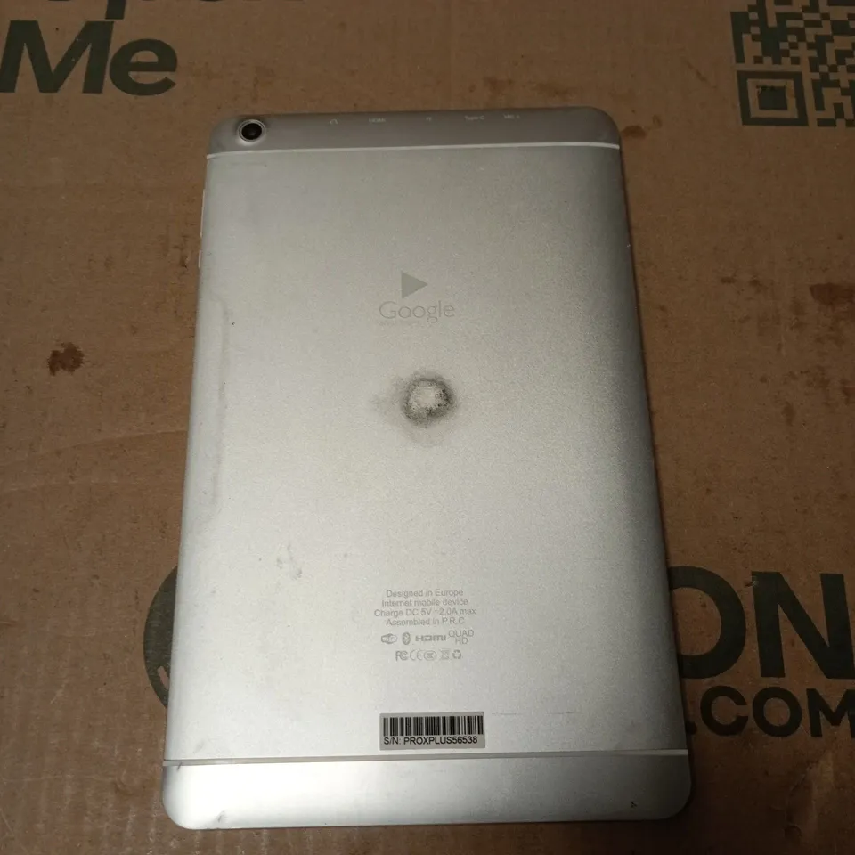 ANDROID TABLET IN WHITE - MODEL UNSPECIFIED 