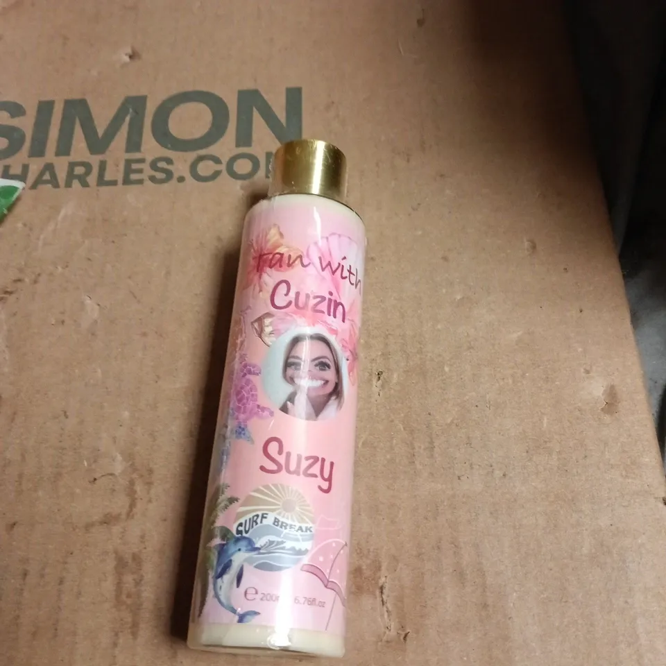 APPROXIMATELY 20 ASSORTED COSMETIC ITEMS INCLUDING RITUALS BATH FOAM , ELYSIUM SPA BATH SALTS AND TAN WITH CUZIN SUZY 