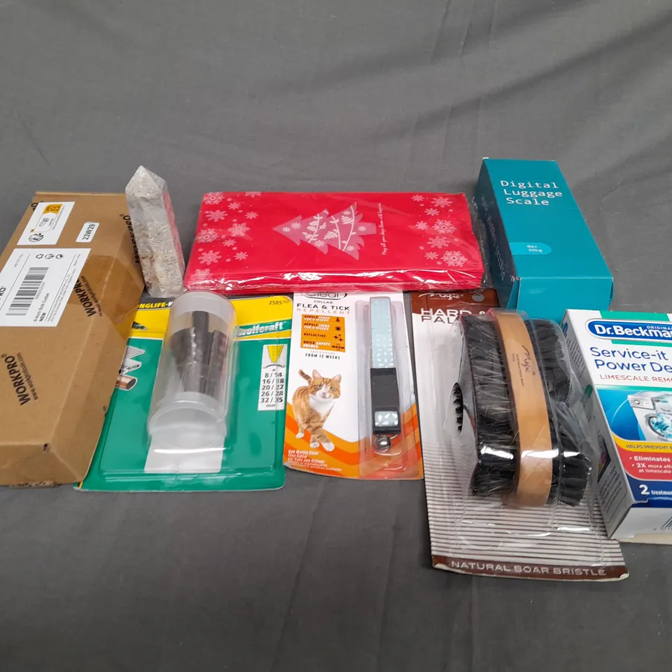 BOX OF ASSORTED HOUSEHOLD ITEMS TO INCLUDE LIMESCALE REMOVER, LUGGAGE SCALE AND BOLT CUTTER
