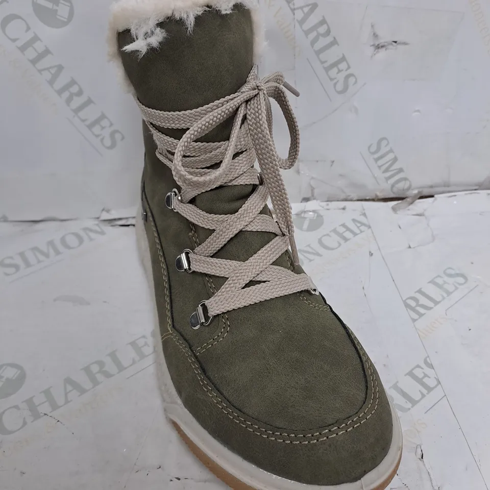 PAIR OF RIEKER ANTISTRESS WATER RESISTANT WARM HIKING BOOTS IN KHAKI - SIZE 5