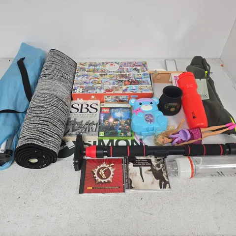 LOT OF ASSORTED HOUSEHOLD ITEMS TO INCLUDE RUGS, JIGSAW PUZZLE AND VARIOUS MEDIA