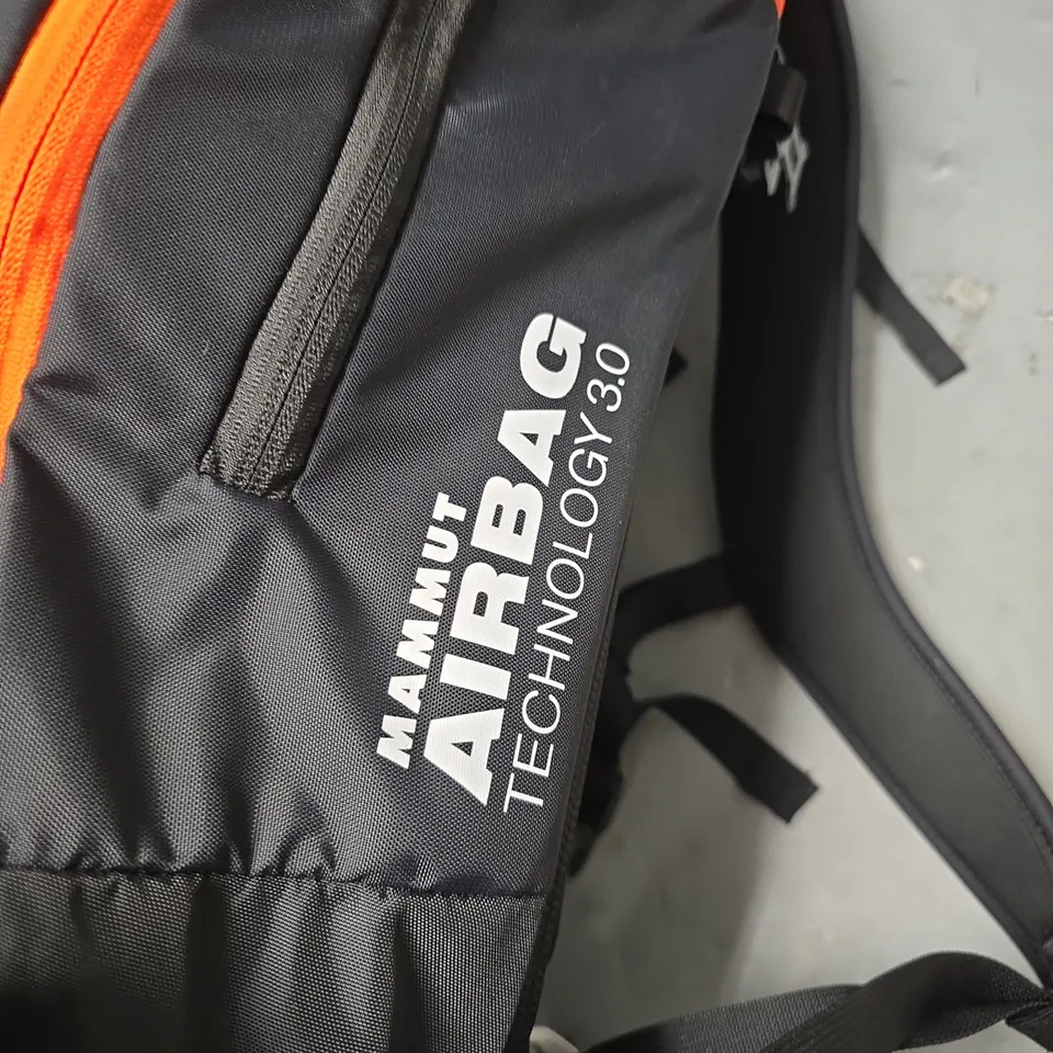 MAMMUT PRO 35 REMOVABLE AIRBAG 3.0 FULLY-FEATURED AVALANCHE BACKPACK