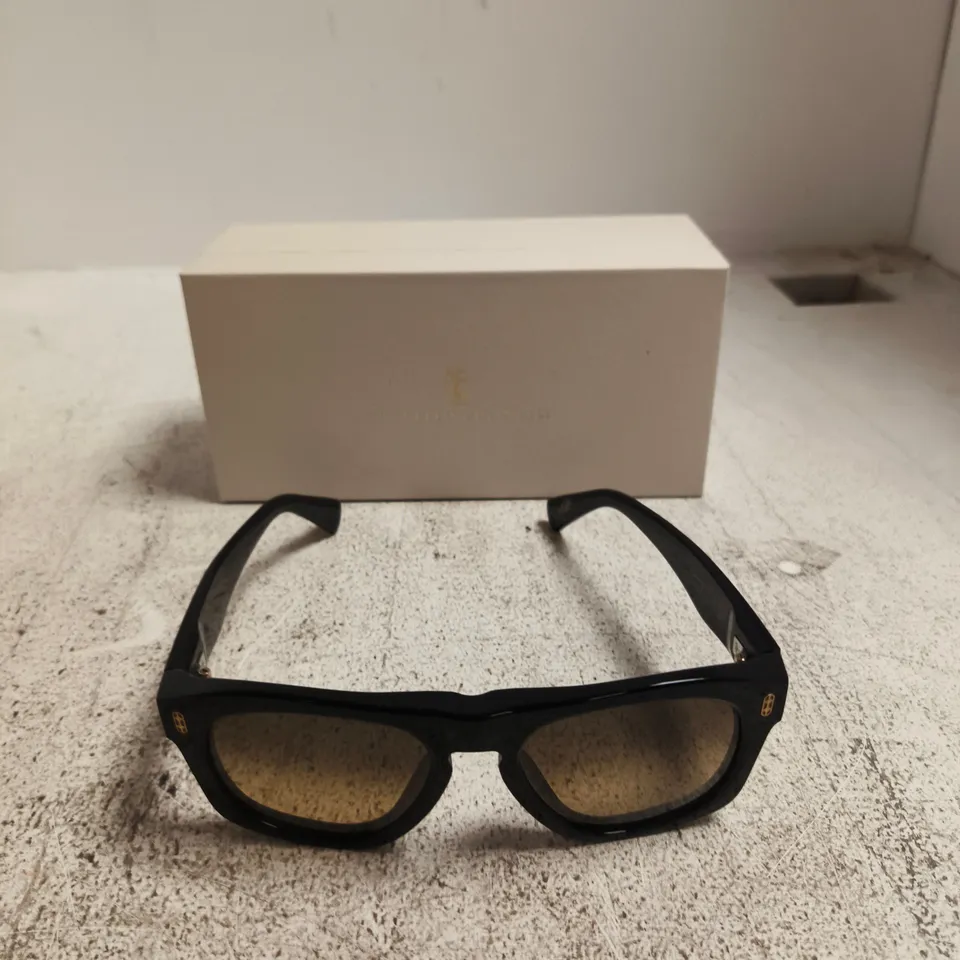 BRUNELLO CUCINELLI SUNGLASSES – BLACK FRAME WITH BROWN LENSES 