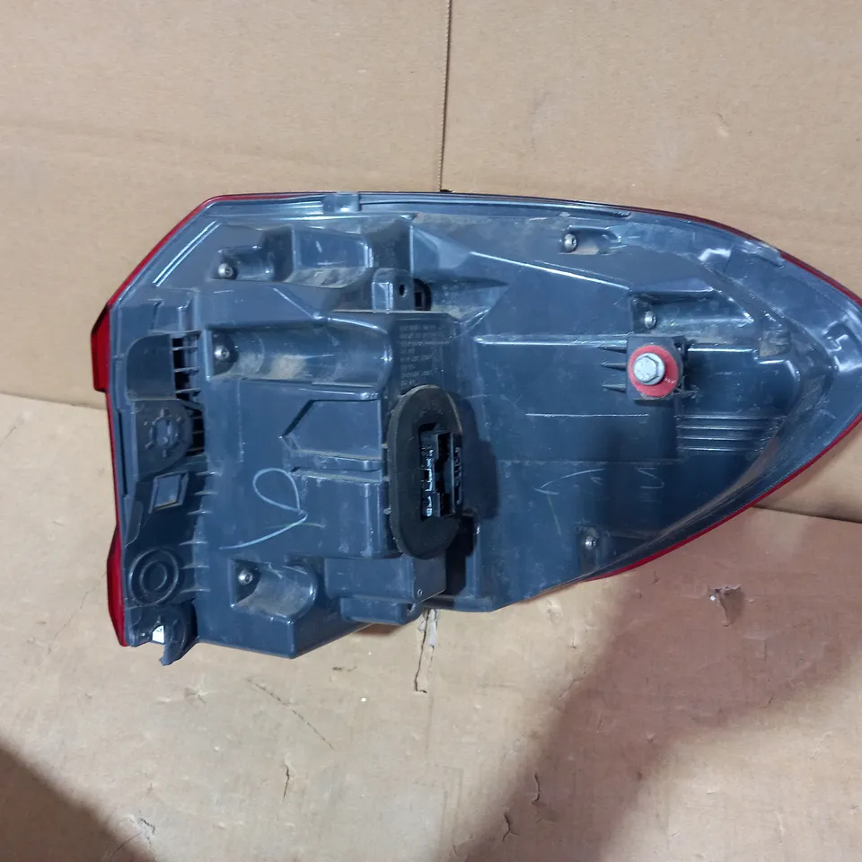 BOXED BMW H3740873714 REAR BRAKE LIGHT