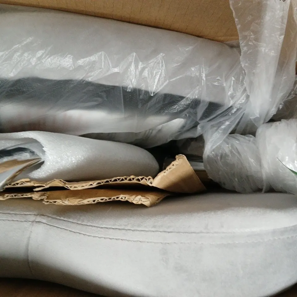 HEART GREY OFFICE CHAIR 