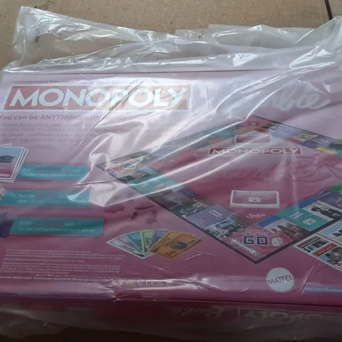 BOXED MONOPOLY BARBIE BOARD GAME 