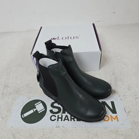 LOTUS DRESDEN ULB382 BLACK LEATHER CHELSEA BOOTS – UK 6 (EU 40)