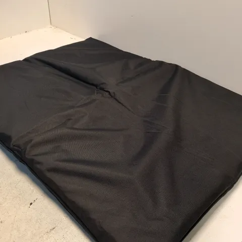 NIGHT ZONE WATERPROOF PET BED – BLACK, 70X95CM (+5CM)