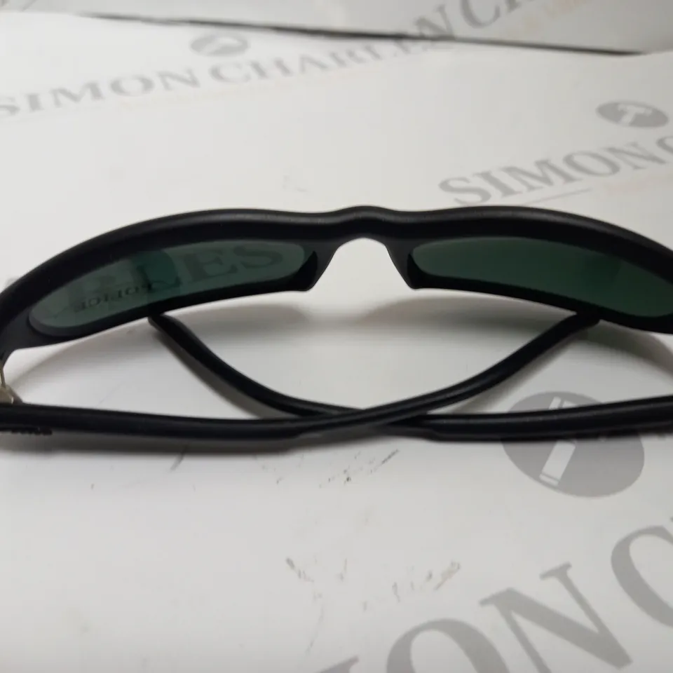 APPROXIMATELY 10 DIERRE POLICE SUNGLASSES 