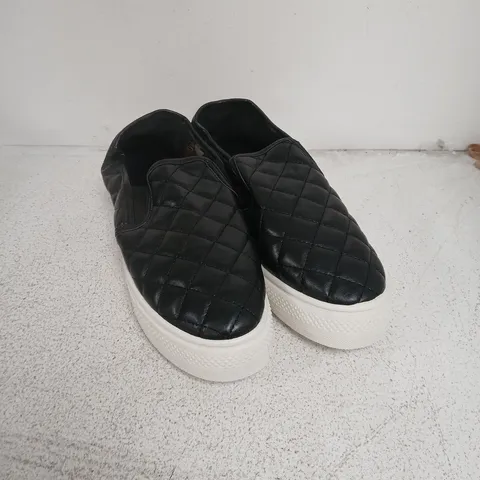 BLACK QUILTED SLIP-ON SNEAKERS, UK 8 (EU 42)
