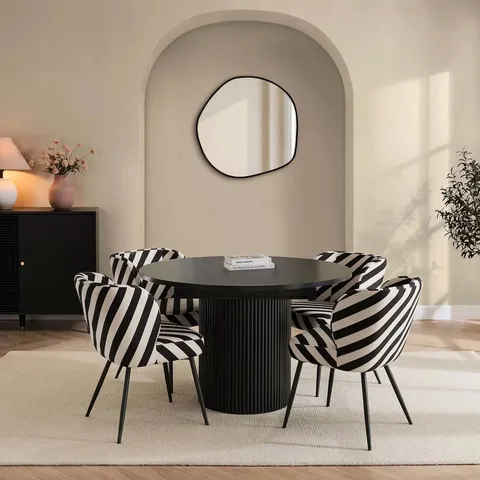 BOXED DUSK HATTIE OVAL EXTENDABLE 4-6 SEATER DINING TABLE - BLACK (2 BOXES)