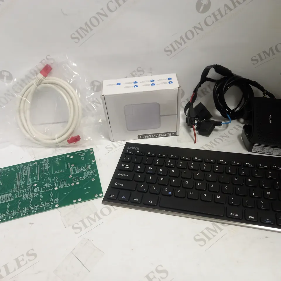 LOT OF APPROXIMATELY 10 ASSORTED ELECTRICAL ITEMS, TO INCLUDE WIRELESS KEYBOARD, POWER ADAPTER, VEHICLE TRACKER, ETC