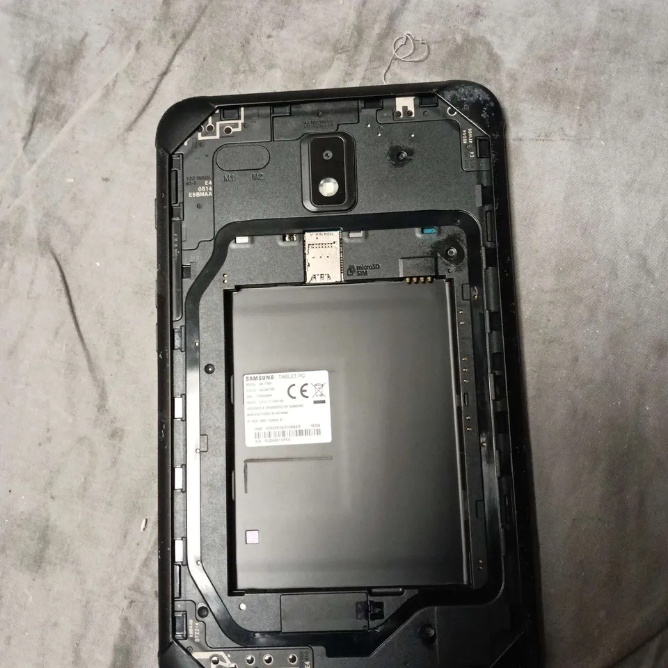 SAMSUNG GALAXY TABLET PC 8-INCH – CRACKED SCREEN