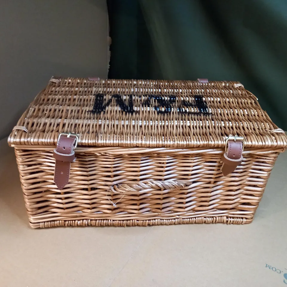 DESIGNER WICKER BUCKLED HAMPER/PICNIC BASKET