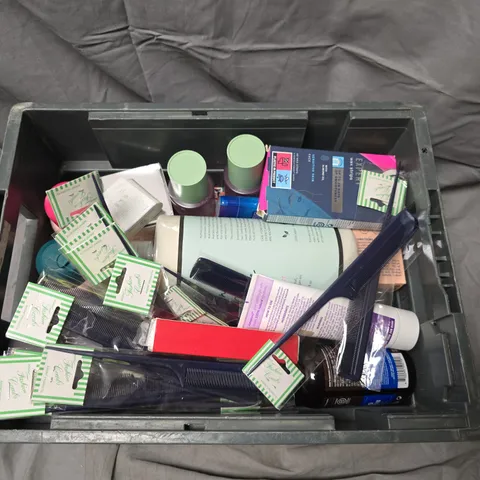 ASSORTED HEALTH & BEAUTY ITEMS INCL. CLINIQUE CLARIFYING LOTION 3 AND ALL CURL CONDITIONER