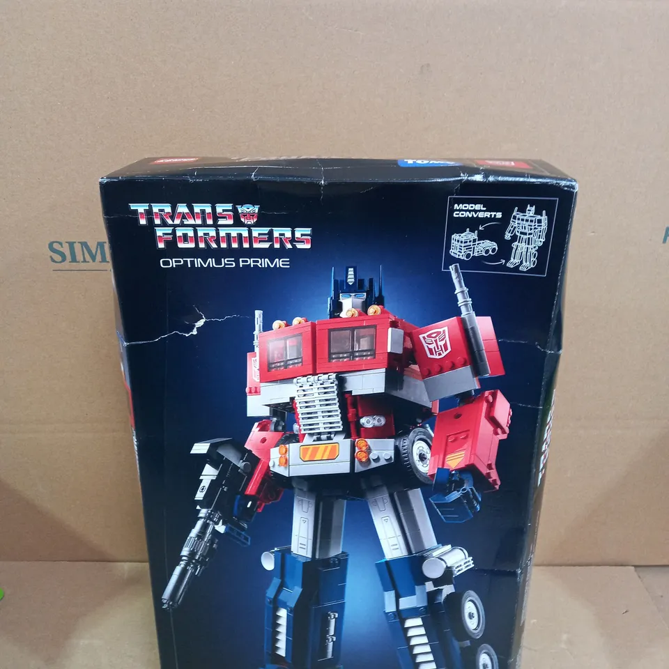 LEGO TRANSFORMERS OPTIMUS PRIME RRP £149