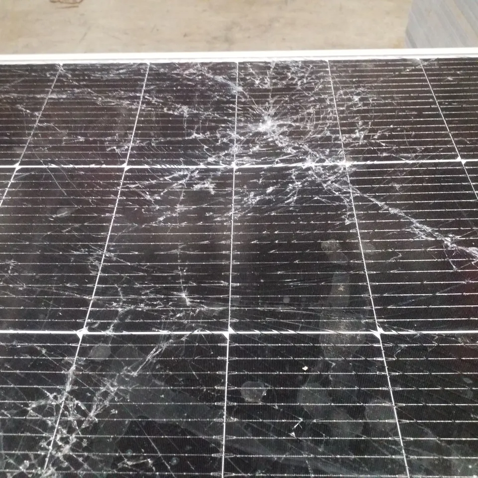 PALLET CONTAINING APPROXIMATELY 30 SOLAR PANELS
