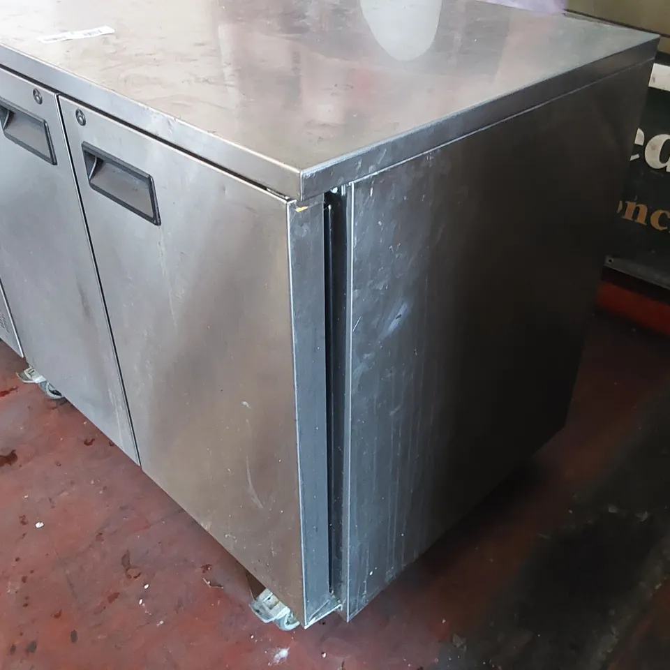 FOSTER COMMERCIAL 2 DOOR REFRIGERATOR CABINET 