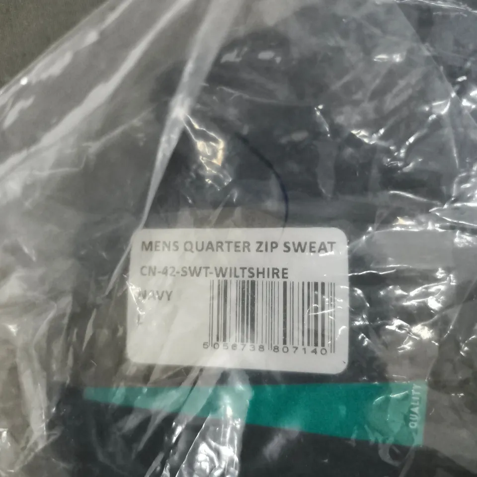 MEN'S QUARTER ZIP SWEATSHIRT – NAVY, UK 42 (CN-42)