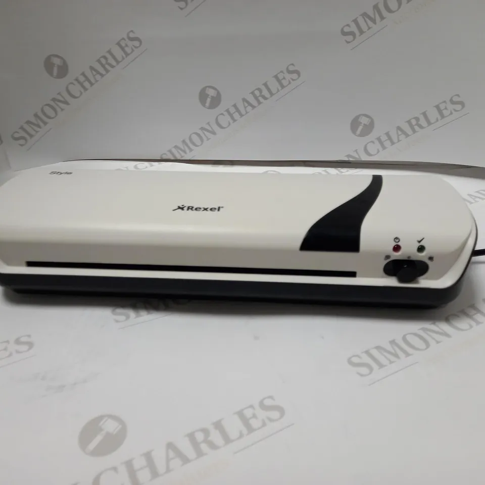 REXEL STYLE A4 HOME AND OFFICE LAMINATOR