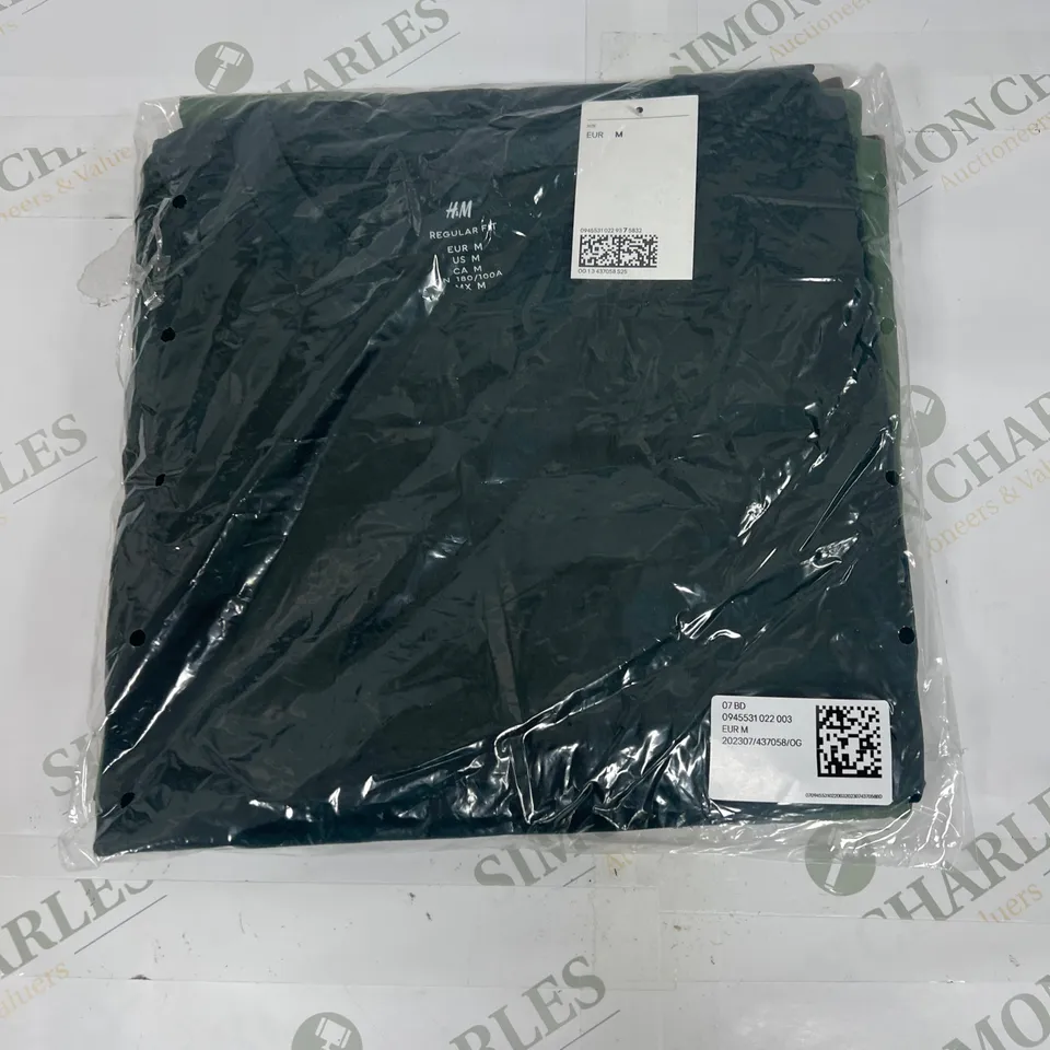 H&M 3PC REGULAR FIT T SHIRTS IN SIZE MEDIUM