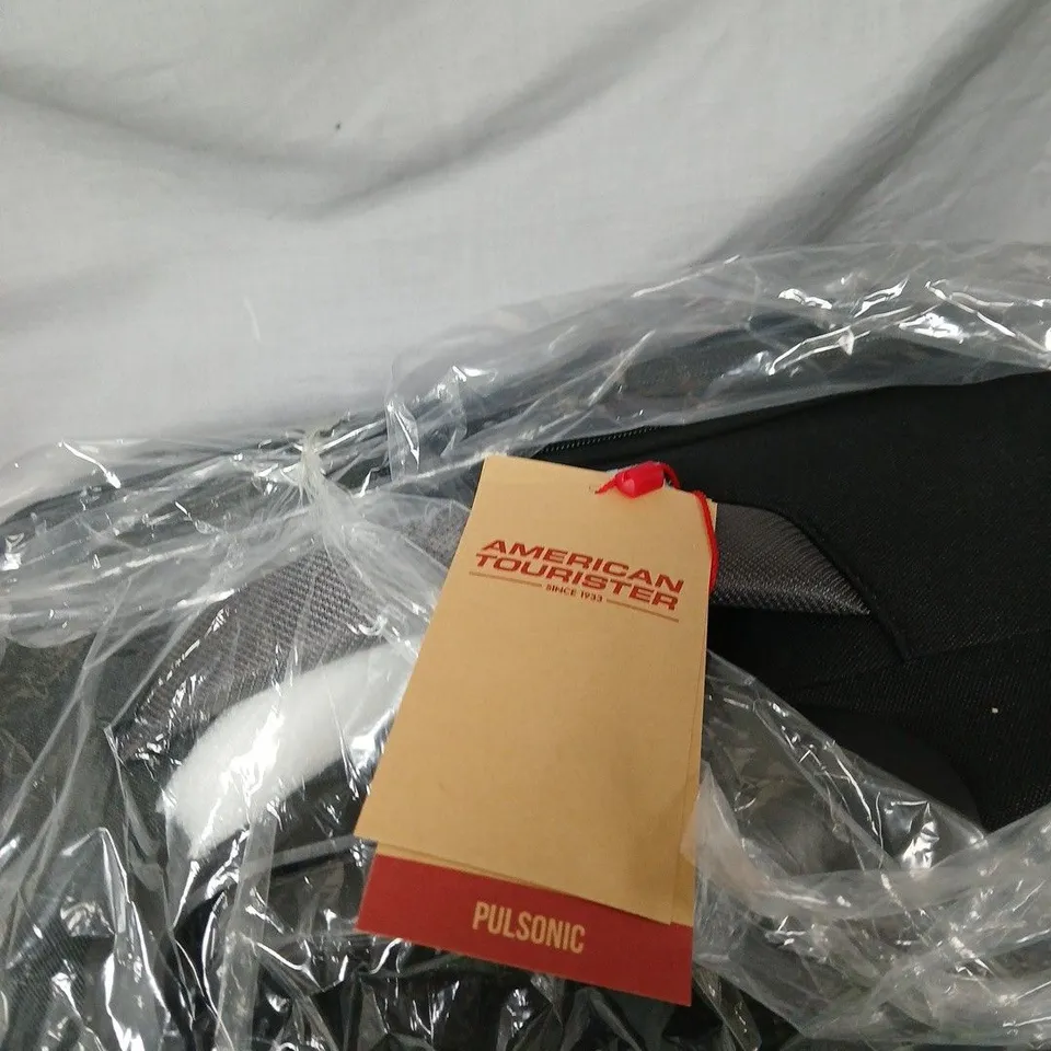 AMERICAN TOURISTER PULSONIC LUGGAGE CASE – BLACK