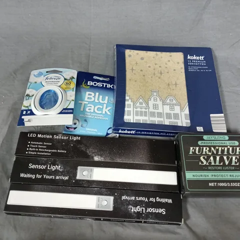 APPROXIMATELY 12 ASSORTED HOUSEHOLD ITEMS TO INCLUDE SENSOR LIGHT, FURNITURE SALVE, FEBREEZE BATHROOM, ETC