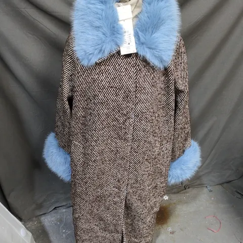 RESERVED COLLECTION WOMEN'S BROWN HERRINGBONE COAT WITH BLUE FAUX-FUR COLLAR & CUFFS, SIZE L
