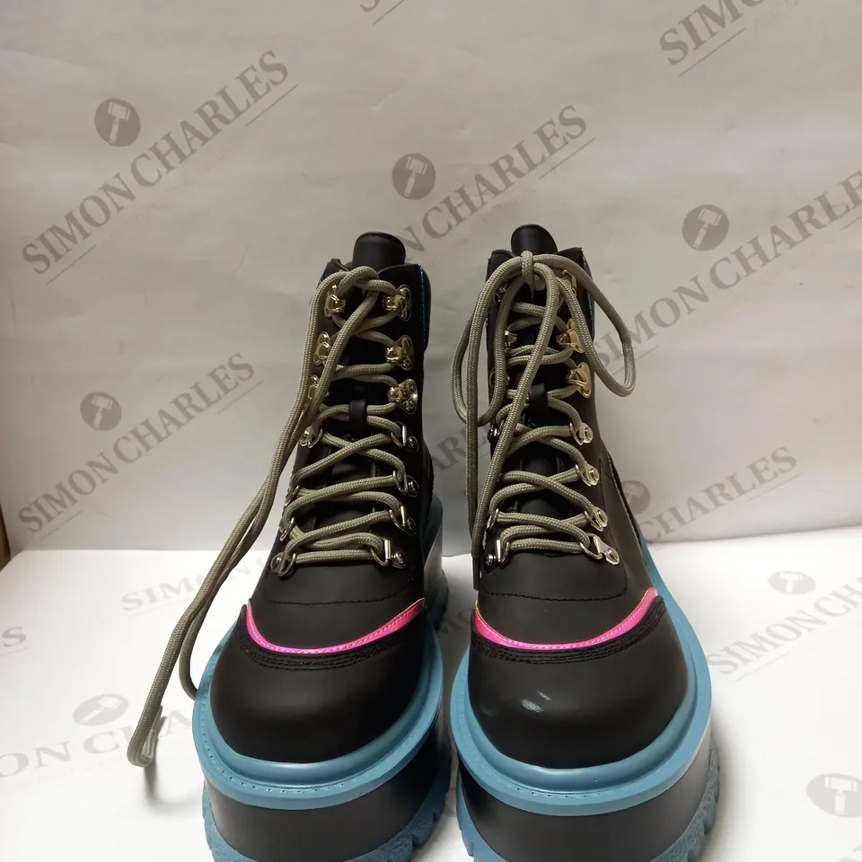 DESIGNER KOI MULTI COLOURED VEGAN PLATFORM BOOTS SIZE 4