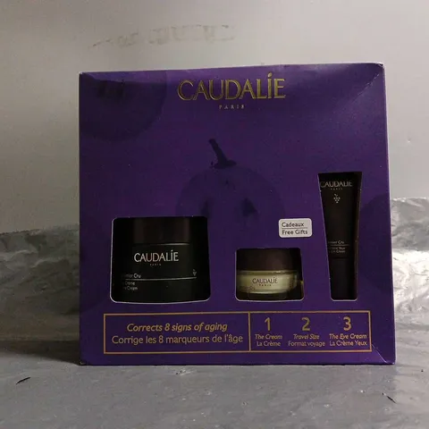 BOXED CAUDALIE CORRECTS 8 SIGNS ON AGING 