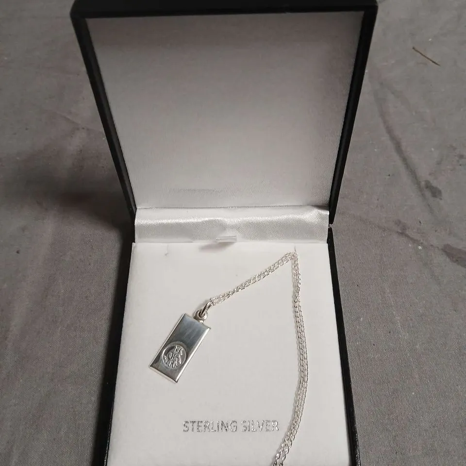 ALEXANDER CASTLE STERLING SILVER NECKLACE WITH RECTANGULAR PENDANT