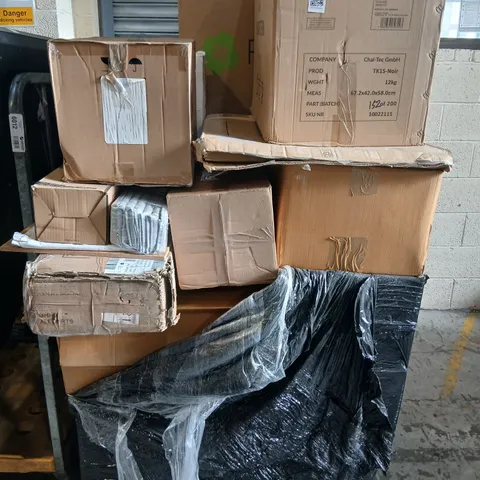 PALLET OF ASSORTED PRODUCTS TO INCLUDE; ELEMENTAL RING CANVAS, KLARSTEIN COFFEE MACHINE, 60CM RETRO COOKER HOOD, UNDER DESK CABLE TRAY, NOVARA TRUNDLE, FOGTRAP HYBRID CONTAINER, HOMEDICS BACK MASSAGER
