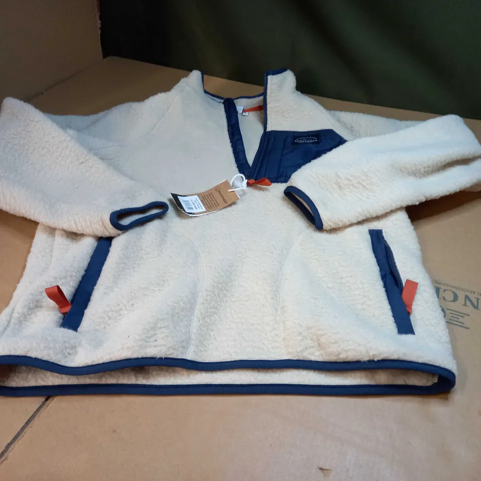 PASSENGER OATMEAL 1/4 ZIP SHERPA FLEECE - SMALL